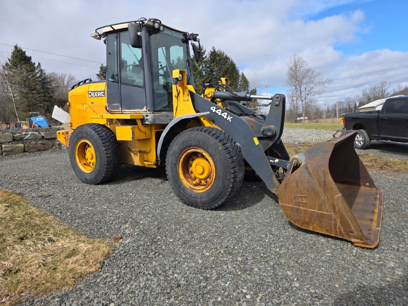 2010 JOHN DEERE 444K