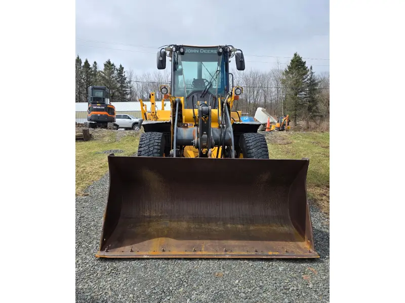 2010 JOHN DEERE 444K