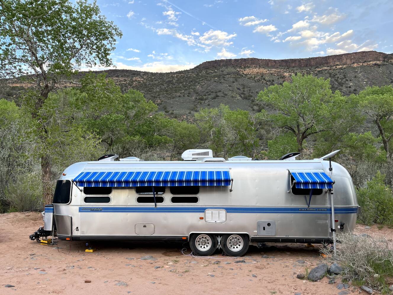 A photo of this 1994 Airstream CLASSIC 30