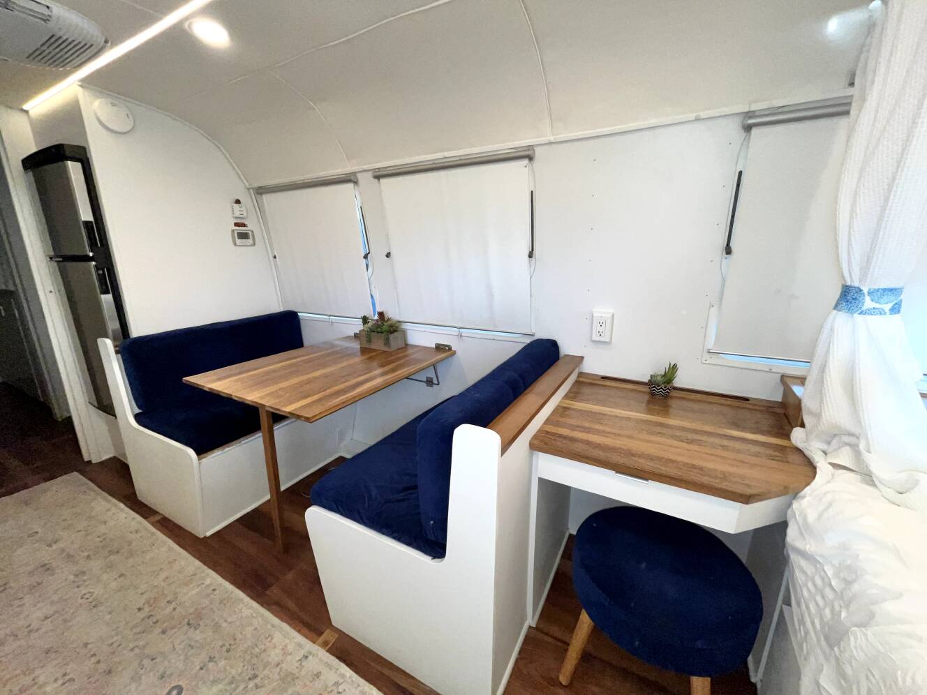 A photo of this 1994 Airstream CLASSIC 30
