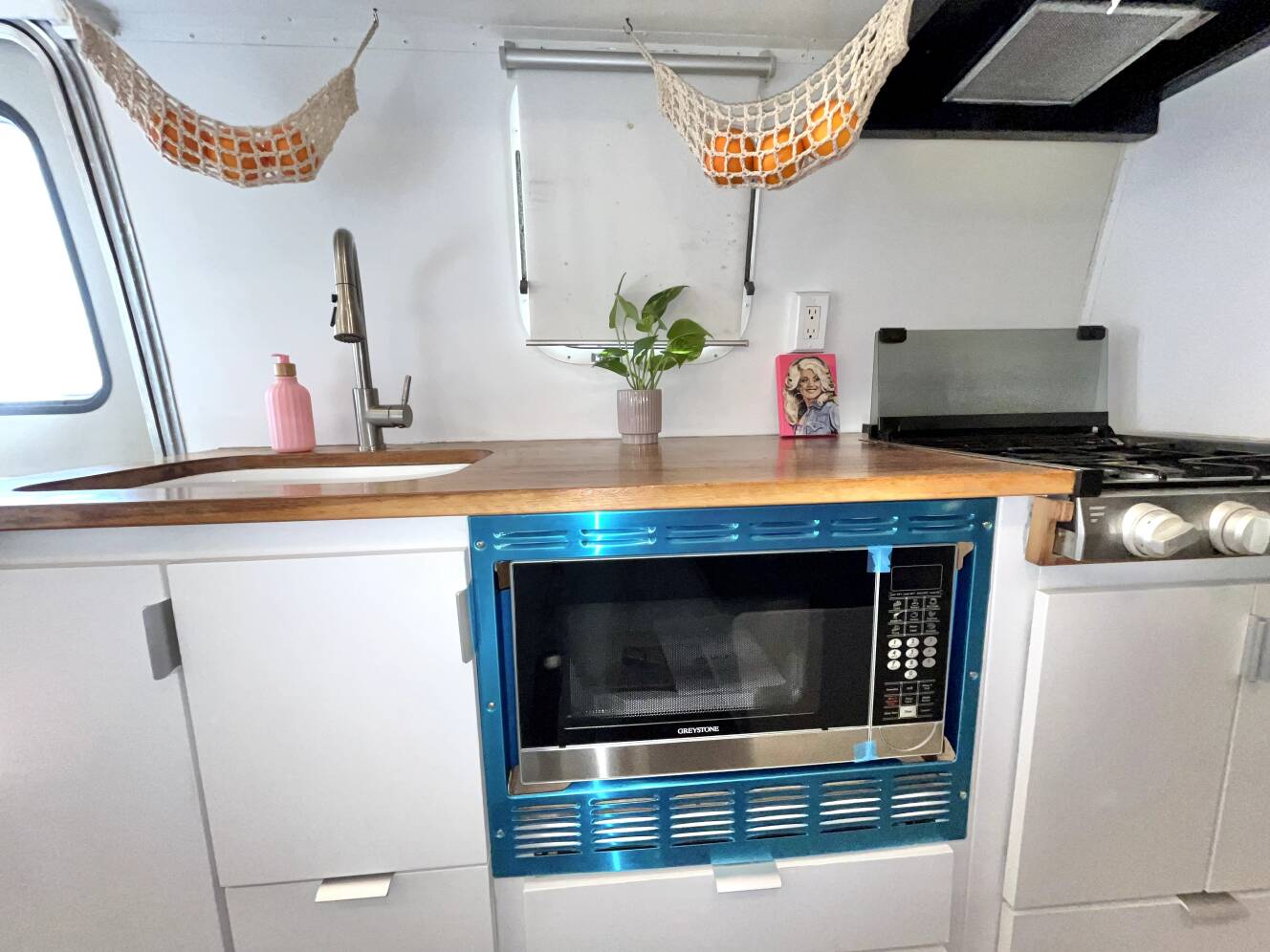 A photo of this 1994 Airstream CLASSIC 30