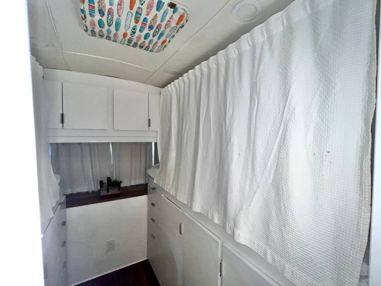 A photo of this 1994 Airstream CLASSIC 30