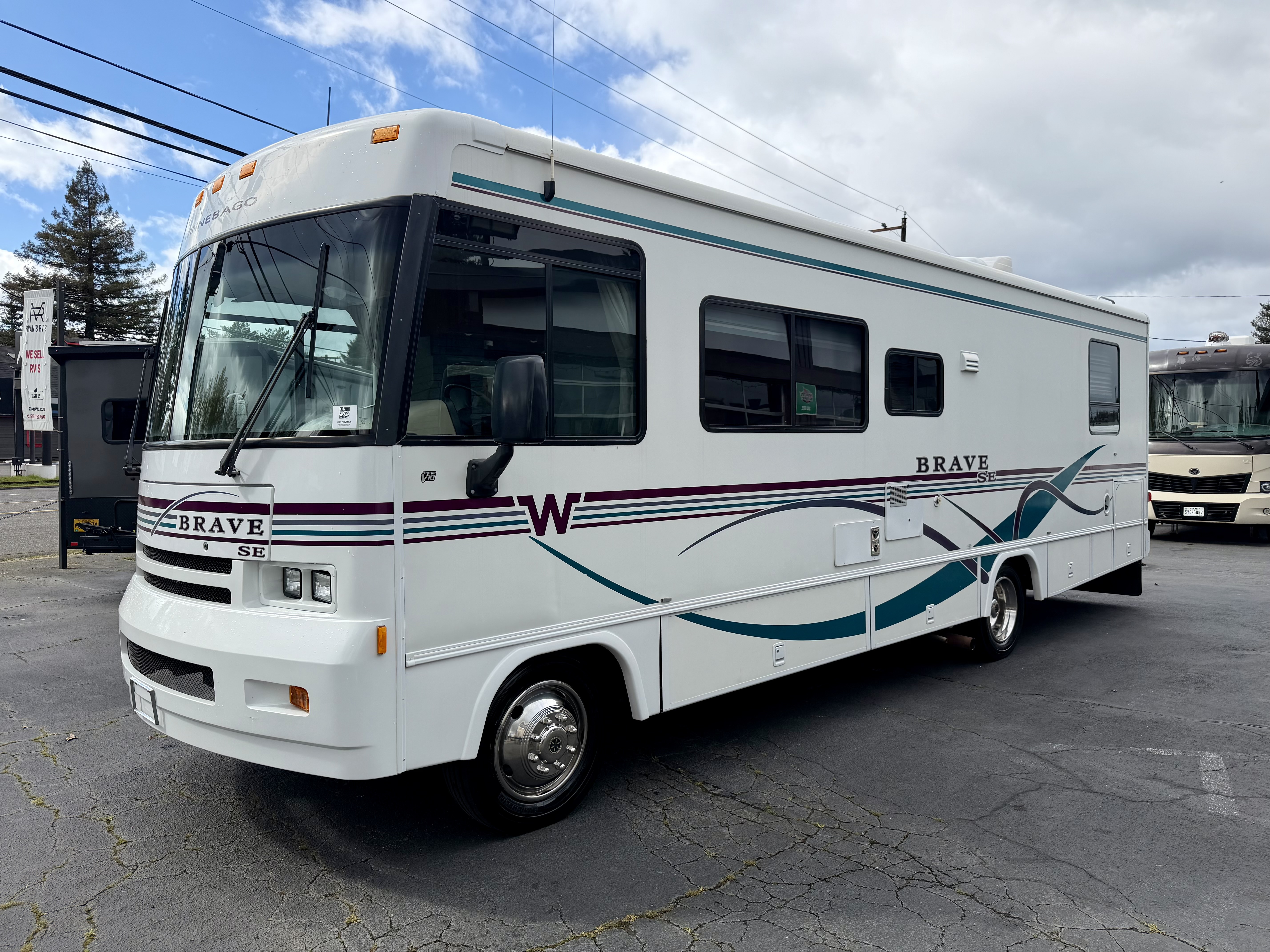 1999 Winnebago BRAVE 29A in beaverton OR