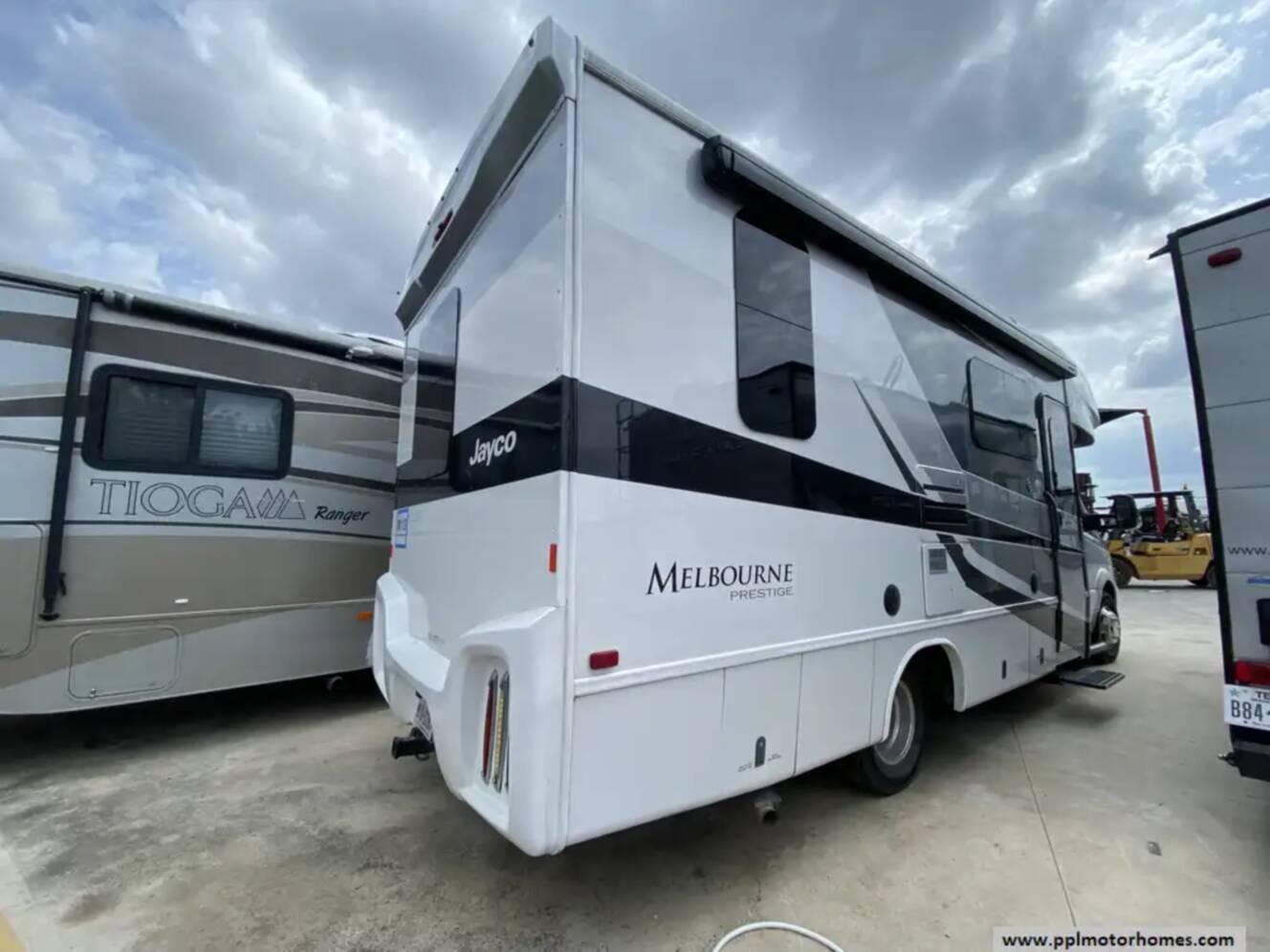 A photo of this 2019 Jayco Melbourne Prestige Series 24LP