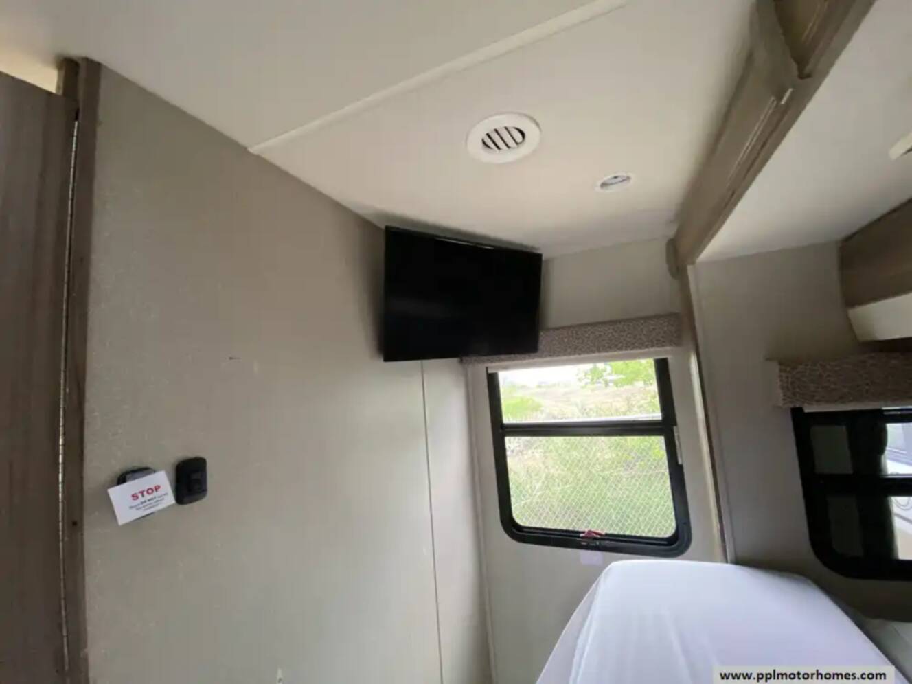 A photo of this 2019 Jayco Melbourne Prestige Series 24LP