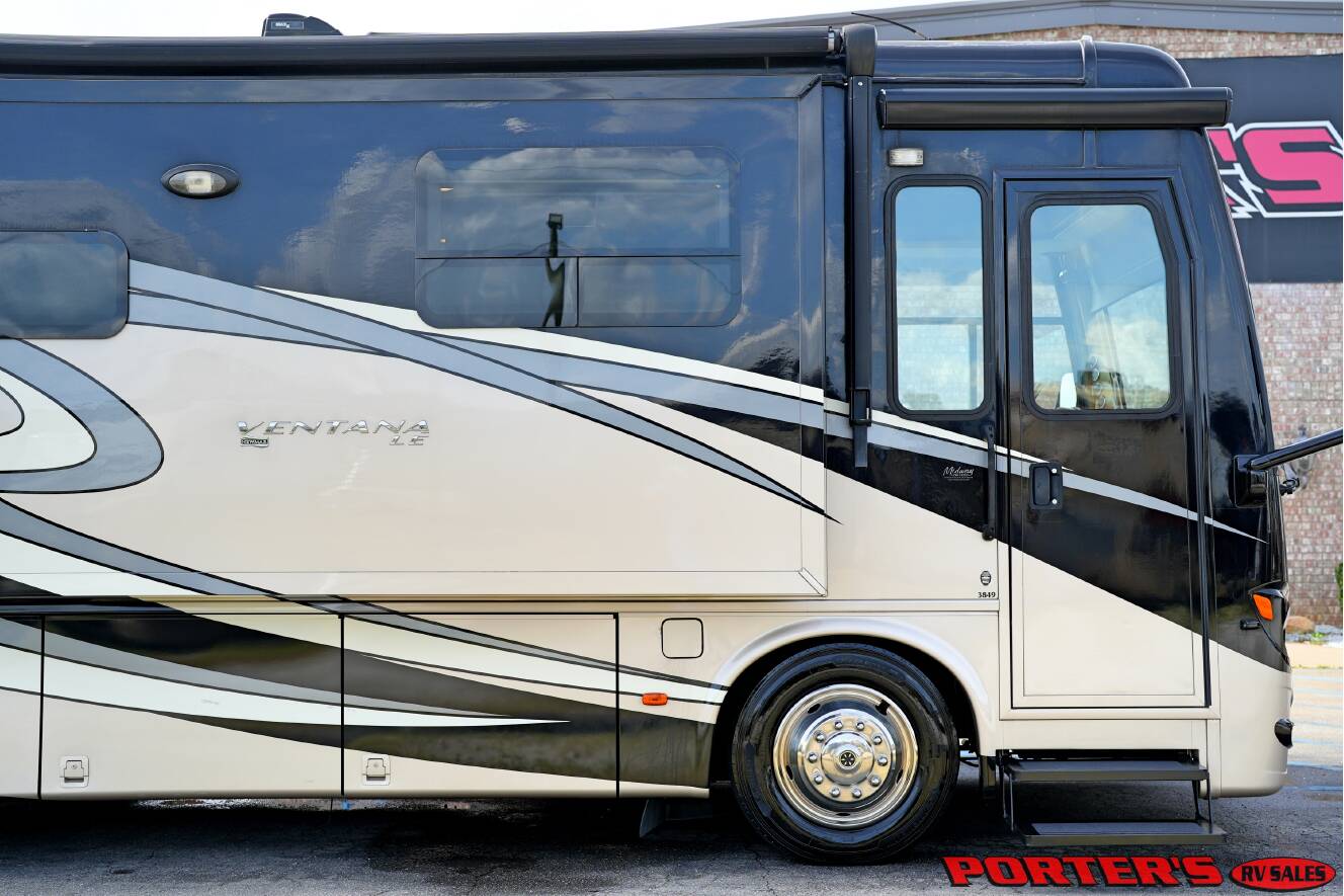 A photo of this 2015 Newmar VENTANA LE 3849