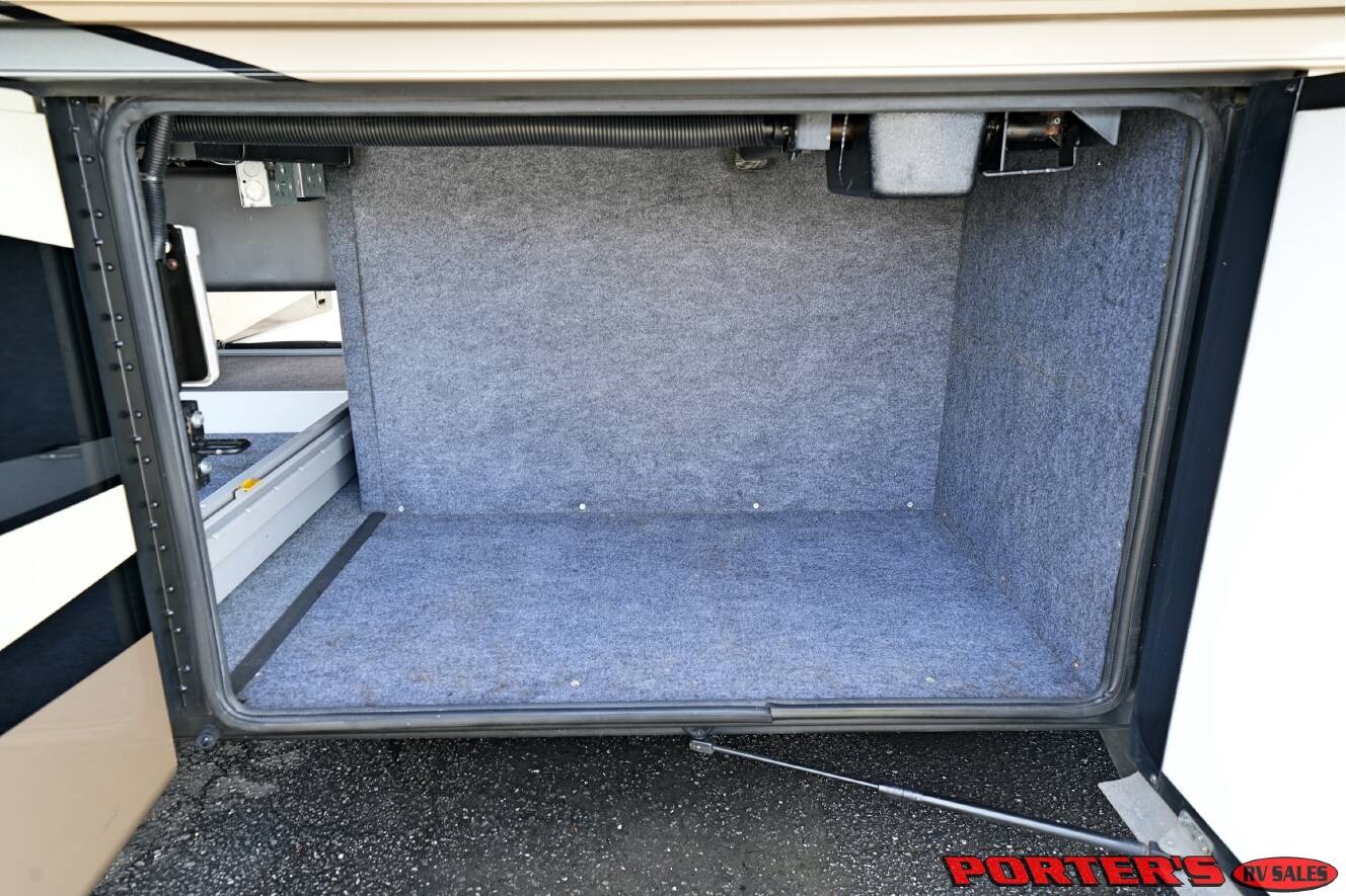 A photo of this 2015 Newmar VENTANA LE 3849