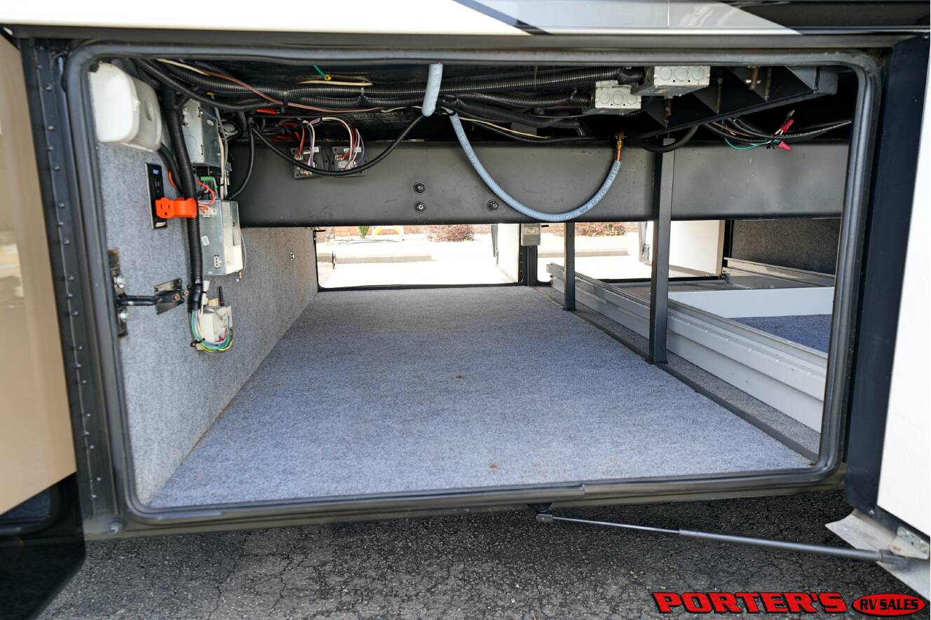 A photo of this 2015 Newmar VENTANA LE 3849