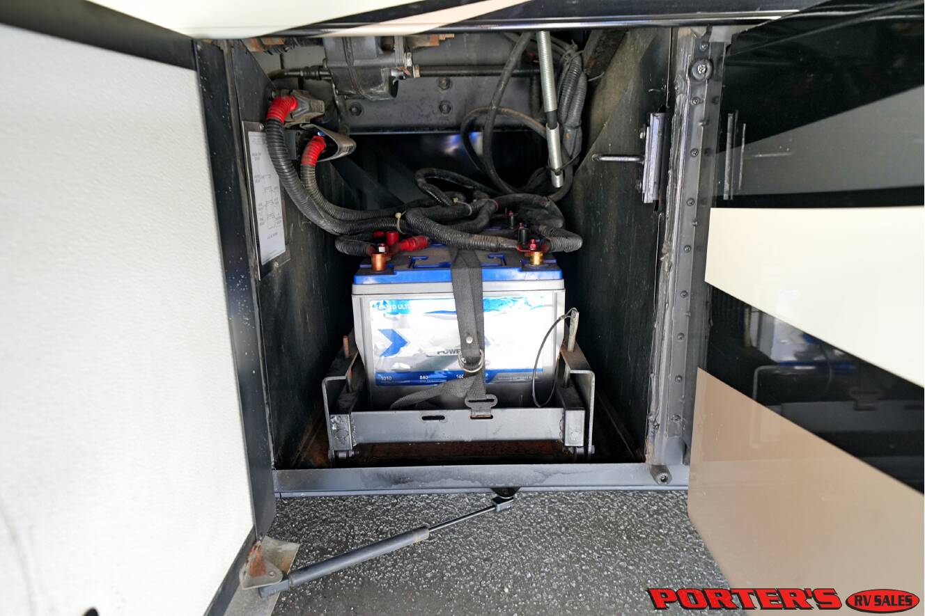 A photo of this 2015 Newmar VENTANA LE 3849