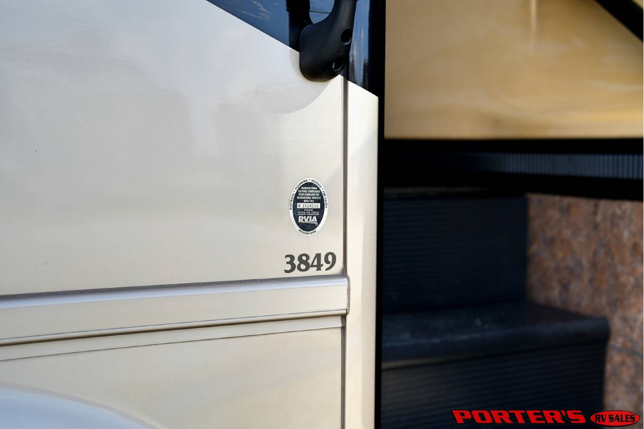 A photo of this 2015 Newmar VENTANA LE 3849