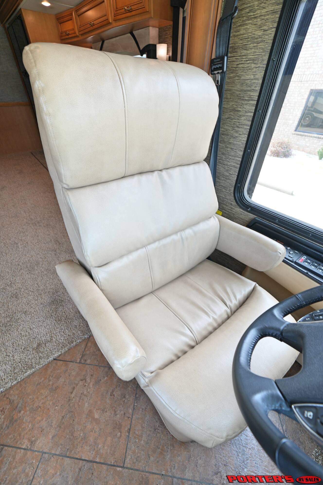 A photo of this 2015 Newmar VENTANA LE 3849