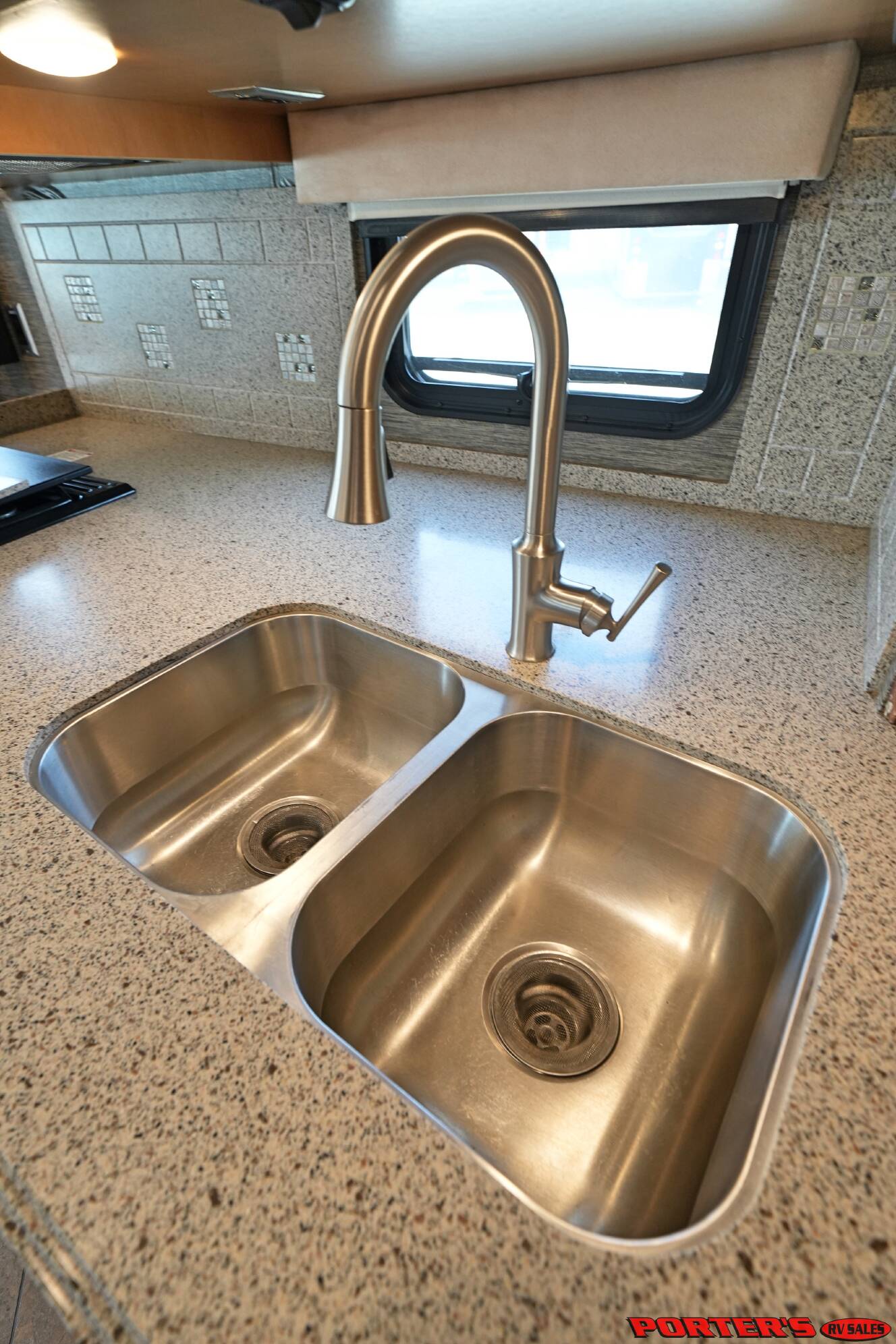 A photo of this 2015 Newmar VENTANA LE 3849