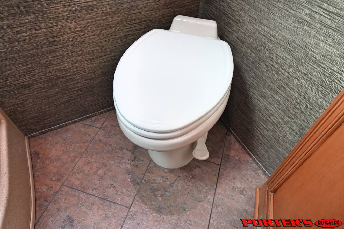 A photo of this 2015 Newmar VENTANA LE 3849