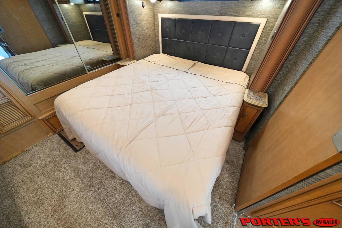 A photo of this 2015 Newmar VENTANA LE 3849
