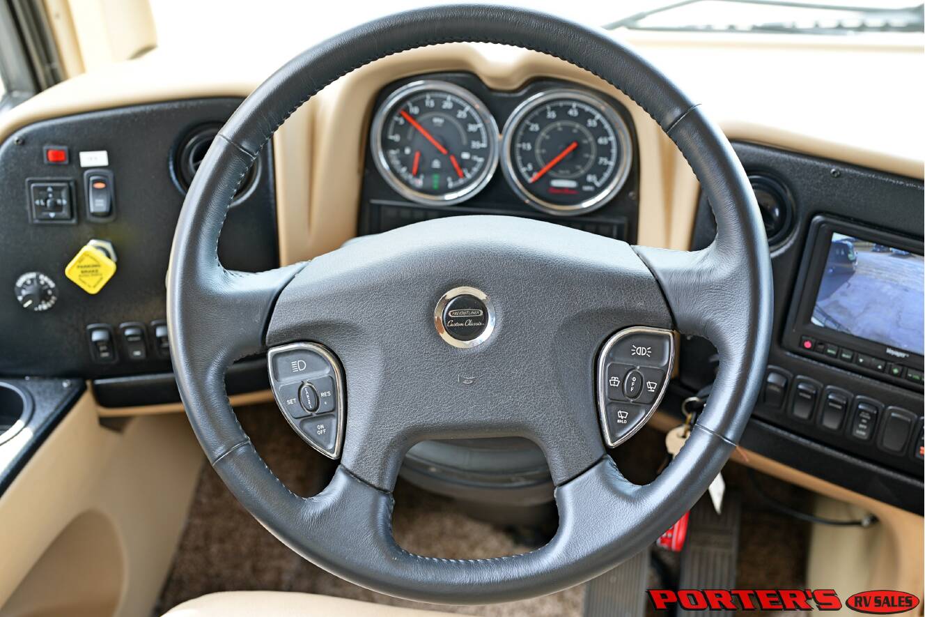 A photo of this 2015 Newmar VENTANA LE 3849