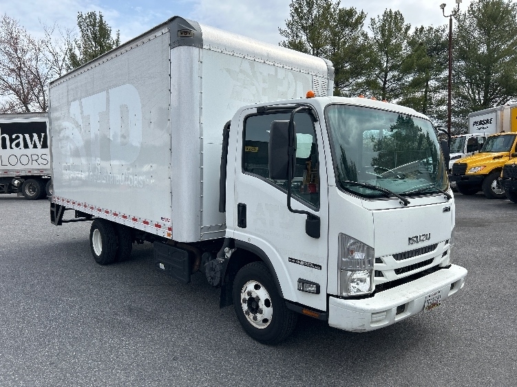 2021 ISUZU NPR HD in Essex, MD