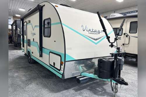 2016 Gulf Stream Rv Vintage Cruiser 19ERD in kokomo IN