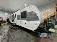 5 RV Models with an Amazing Outdoor Kitchen image