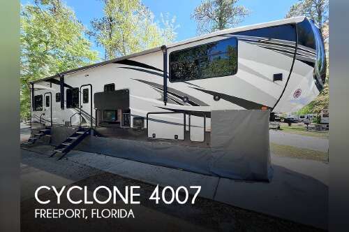 2019 Heartland Cyclone 4007 in freeport FL