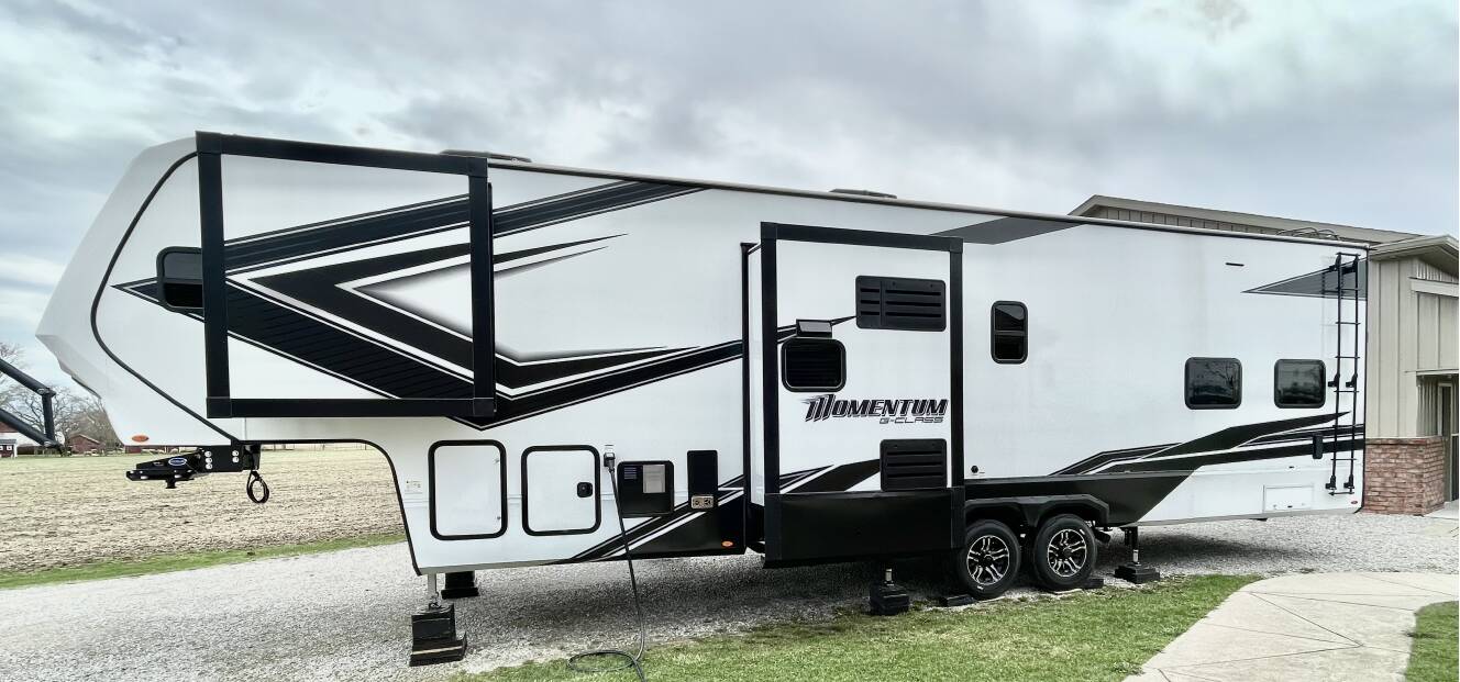 A photo of this 2022 Grand Design MOMENTUM G-CLASS 350G