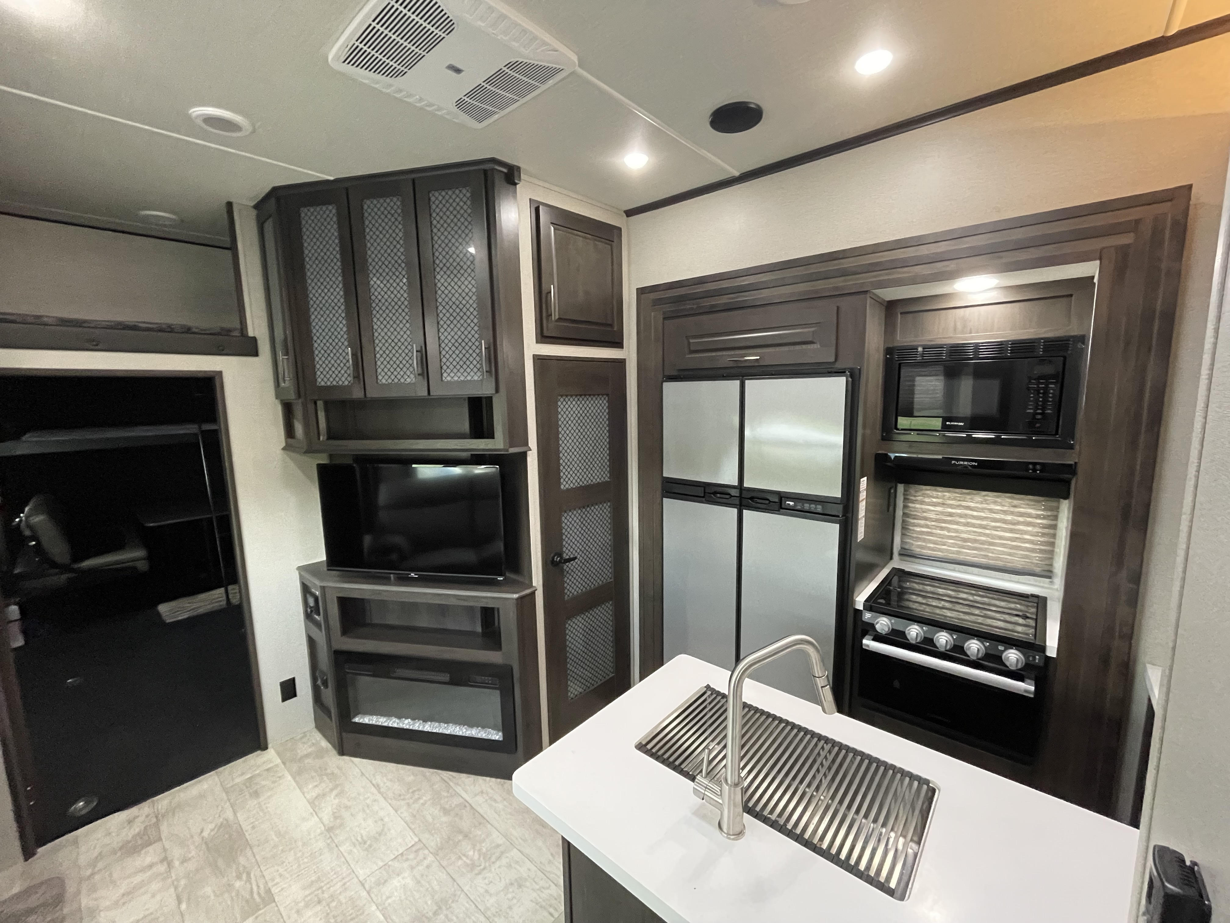 2022 Grand Design MOMENTUM G-CLASS 350G in monroe MI