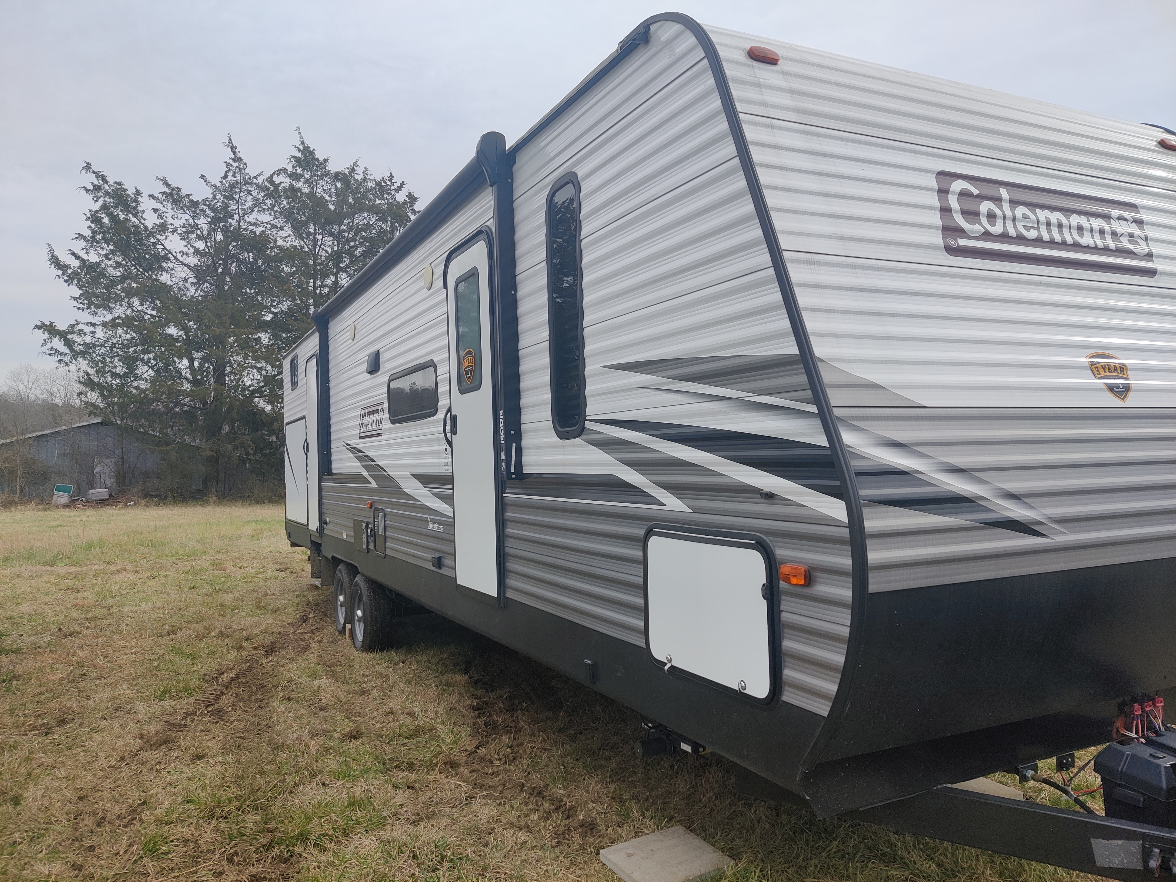 2021 Dutchmen COLEMAN LANTERN 334BH RV