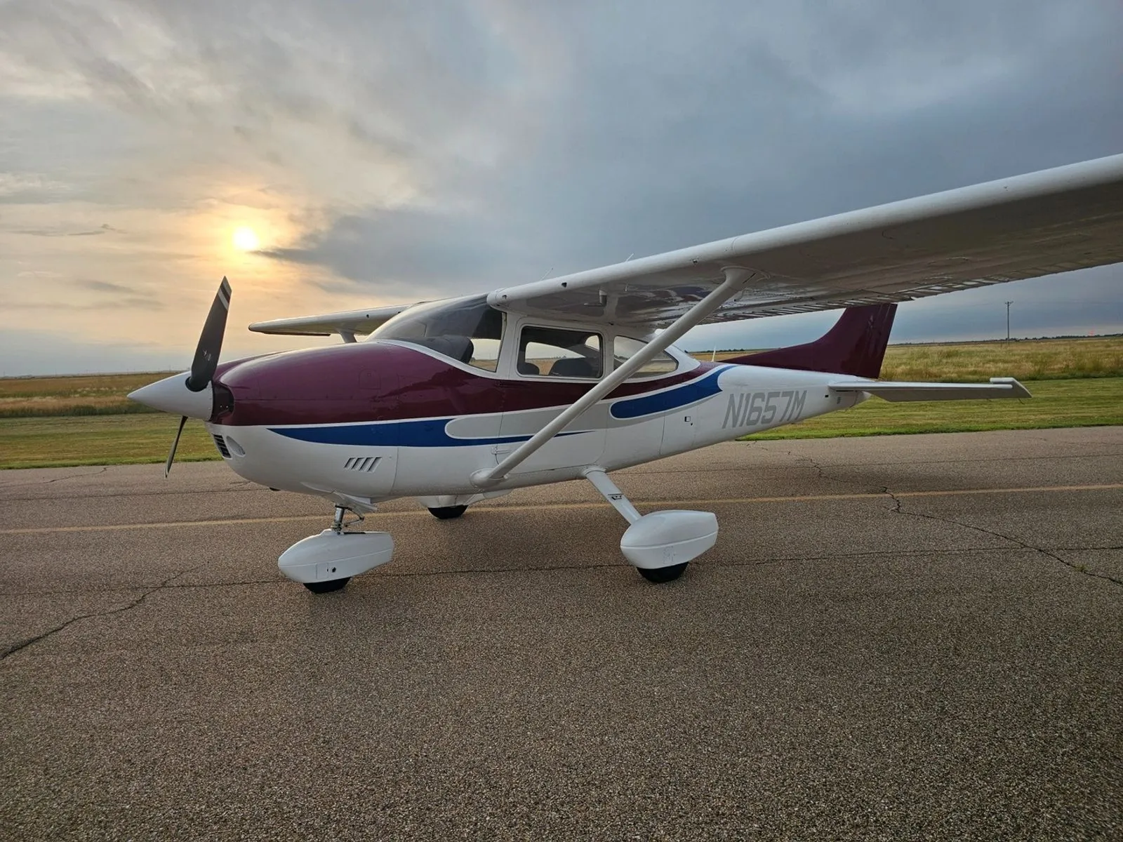 1975 Cessna 182P SKYLANE in Pampa, TX