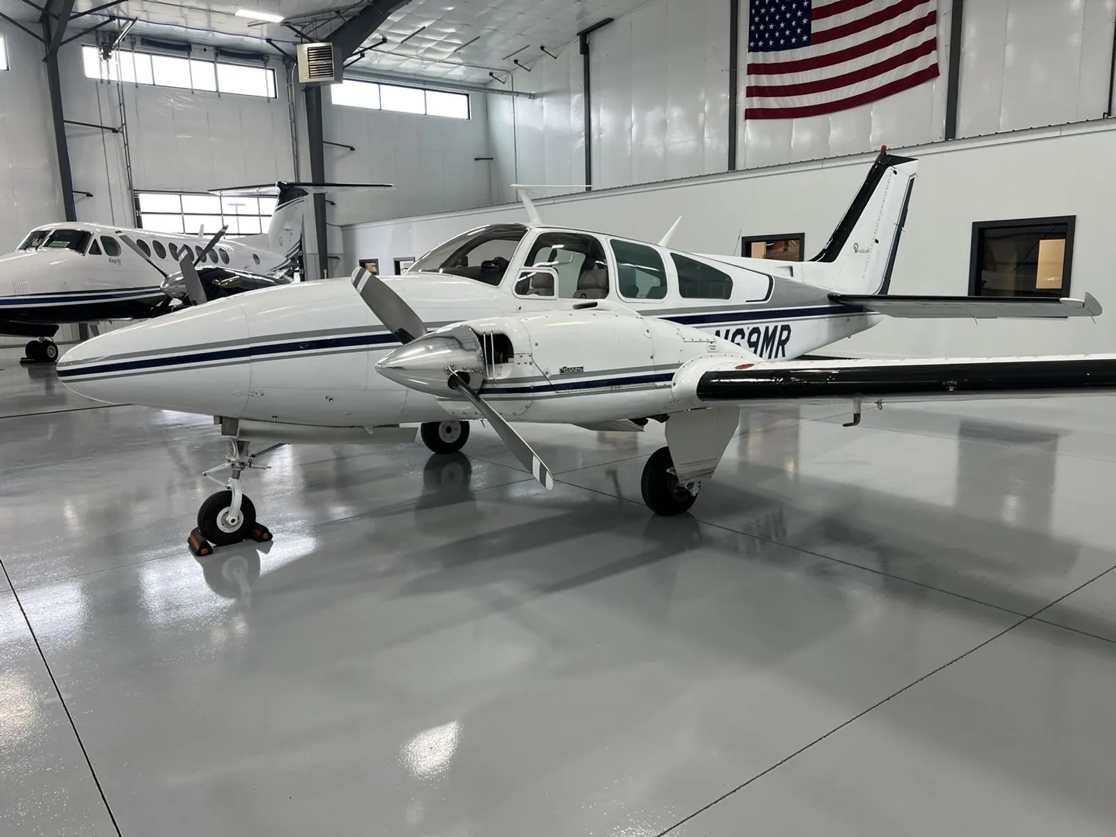 1969 Beechcraft 55 BARON in Waukesha, WI