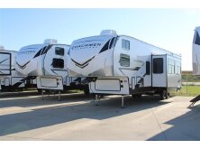 2025 Coachmen Chaparral 375BAF Review image