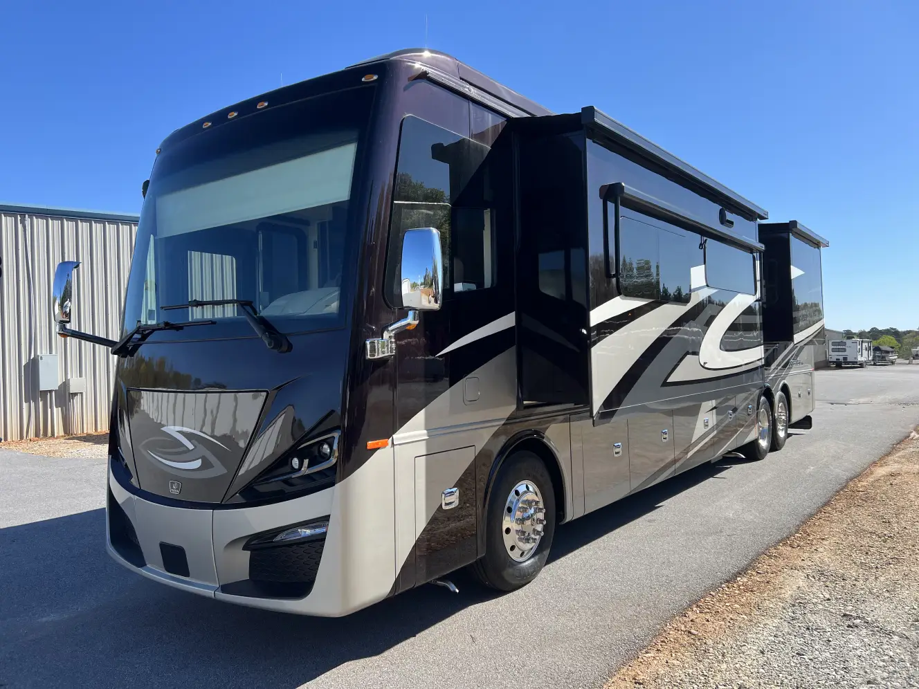 2023 Tiffin Motorhomes Phaeton 44 OH