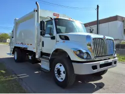 2020 INTERNATIONAL HV607