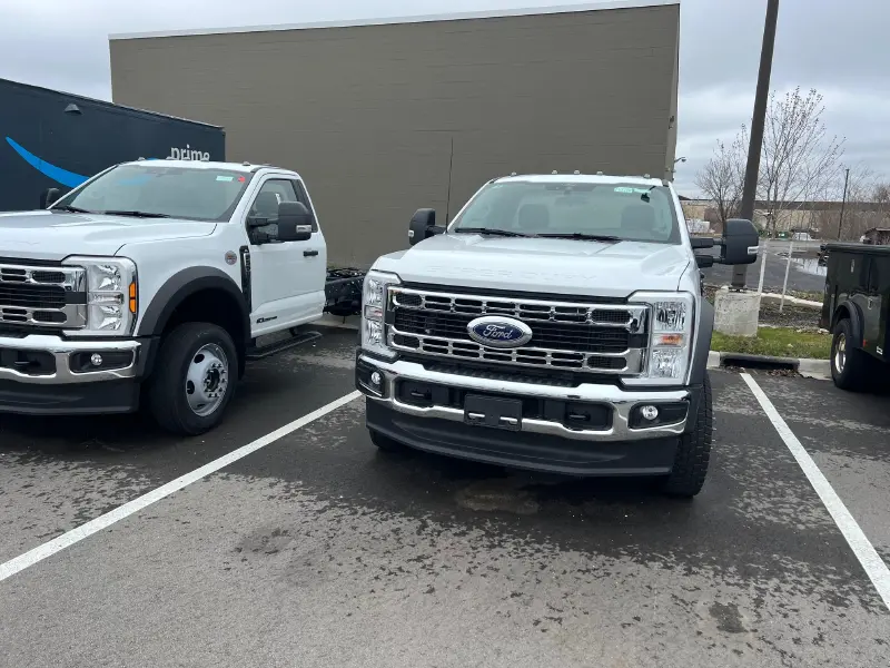 2025 FORD F550