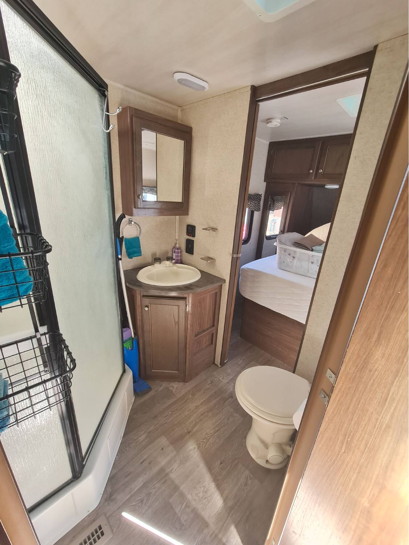 A photo of this 2018 Heartland PROWLER 25P RLS