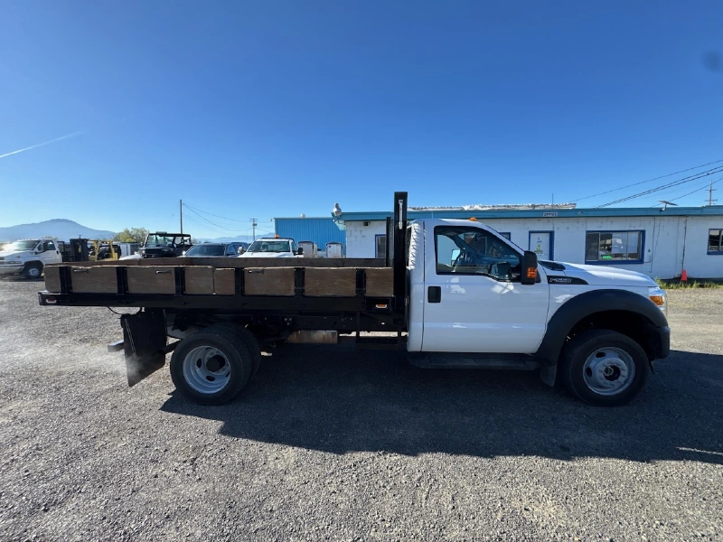2015 FORD F550
