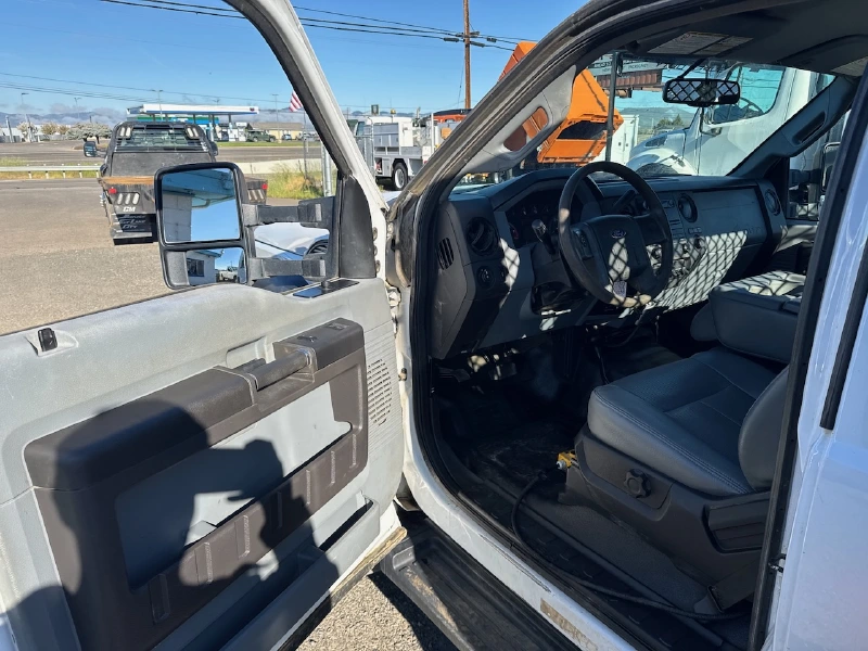 2015 FORD F550