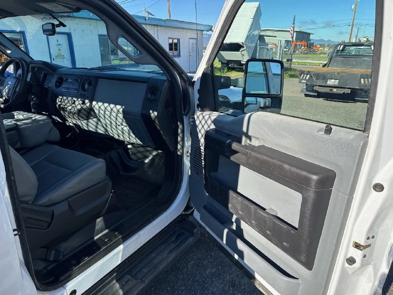 2015 FORD F550