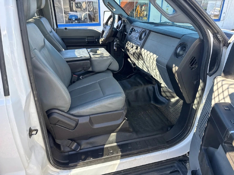 2015 FORD F550