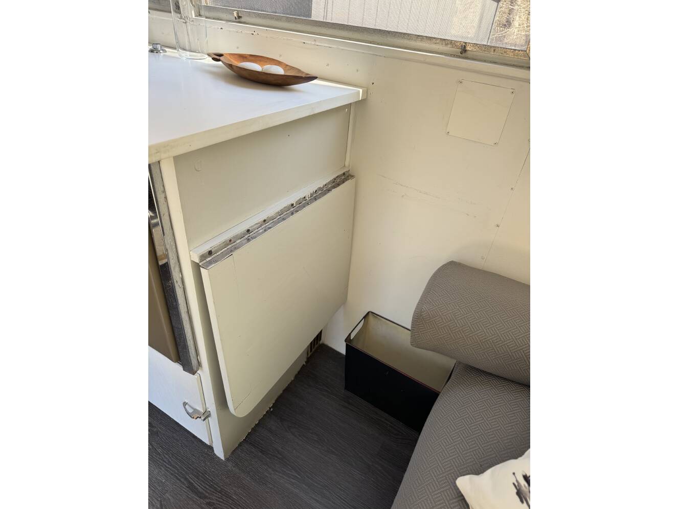 A photo of this 1963 Airstream SAFARI 22