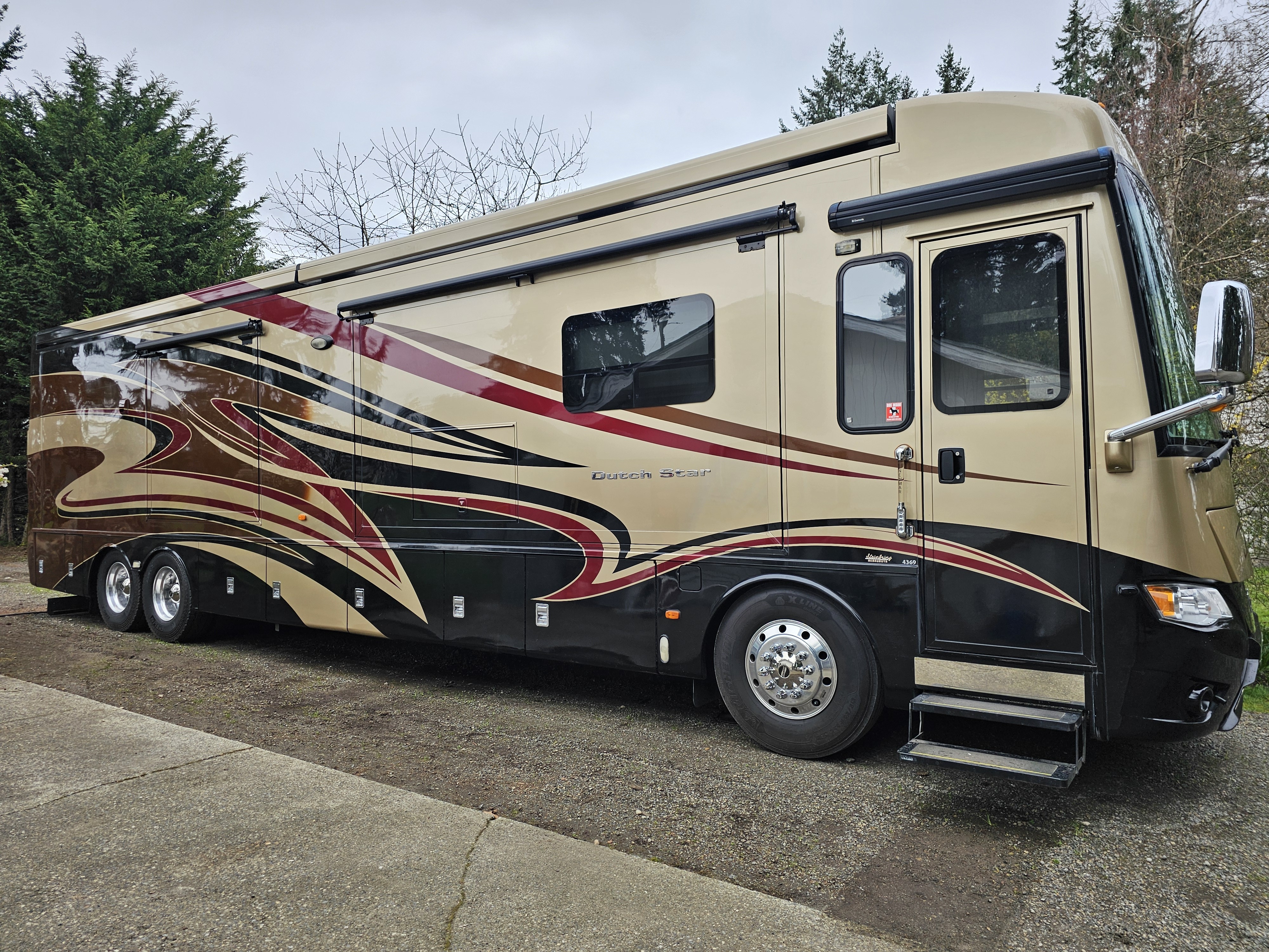 2015 Newmar DUTCH STAR 4369 RV