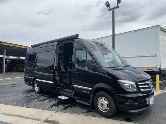 2015 Airstream INTERSTATE 3500 EXT LOUNGE RV