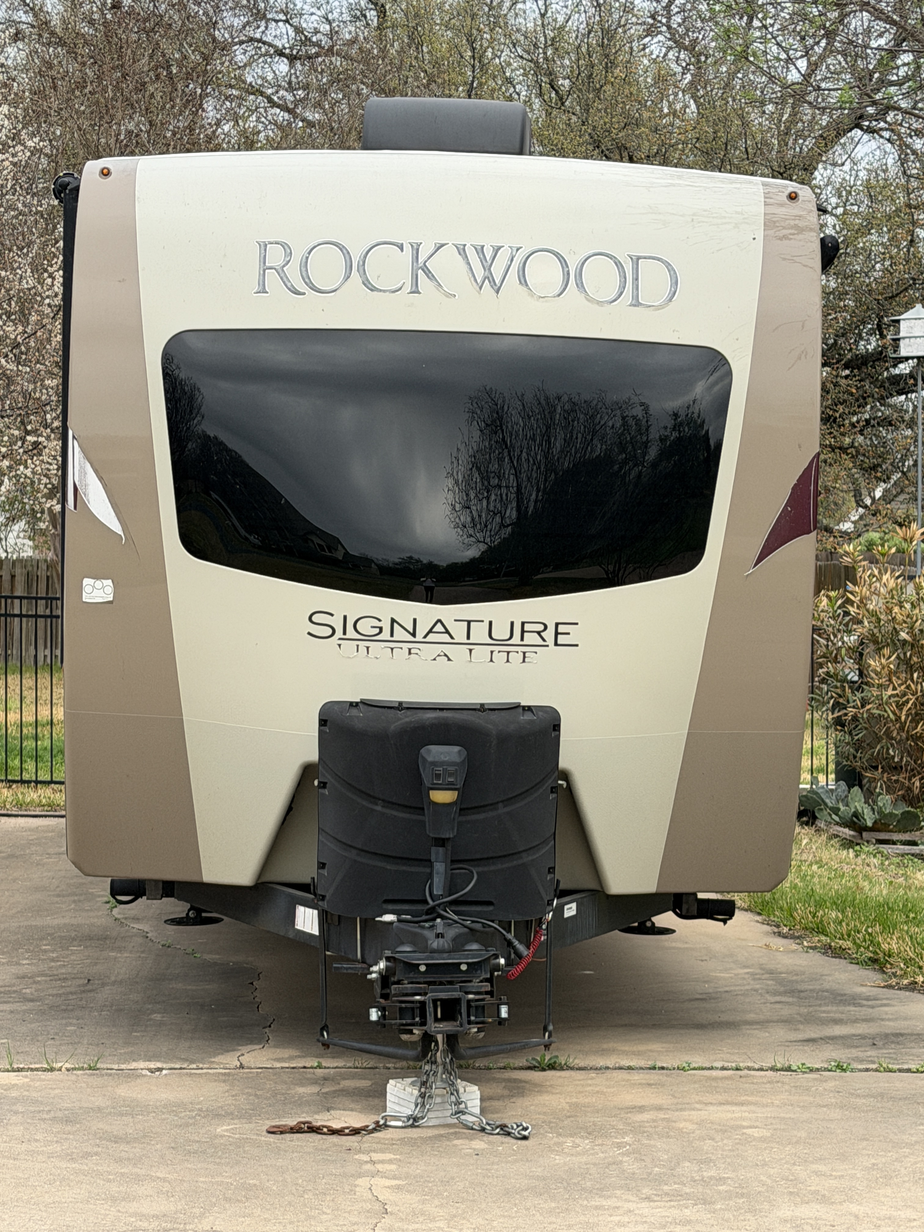 2018 Forest River ROCKWOOD SIGNATURE ULTRA LITE 8329SS 8329SS RV