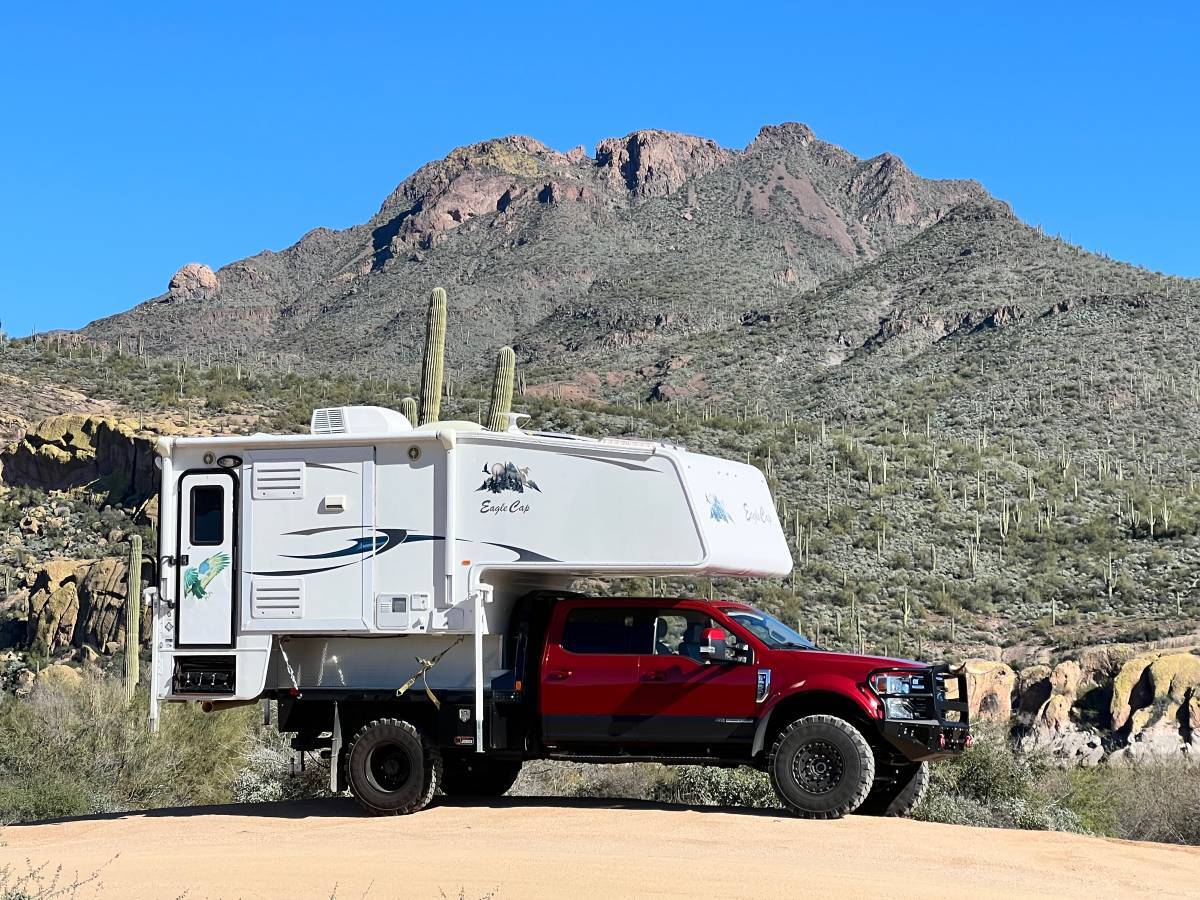 2014 Eagle Cap 1165 in cave creek AZ