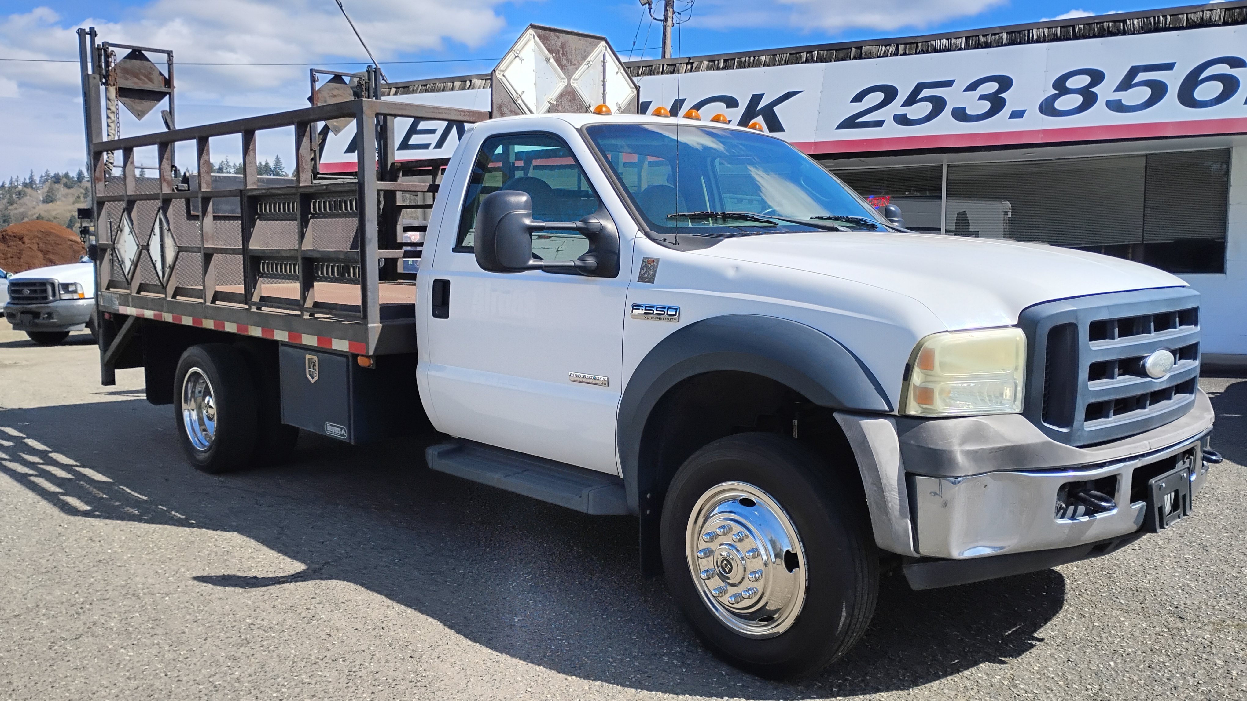 2006 FORD F550 XL in Kent, WA