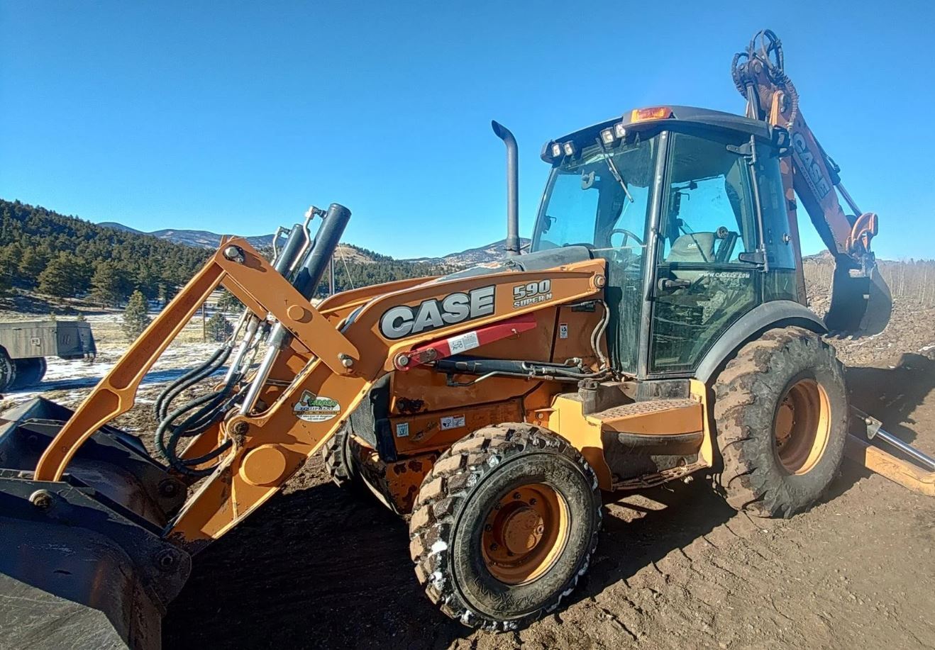 2012 CASE 590SN Loader in Guffey, CO