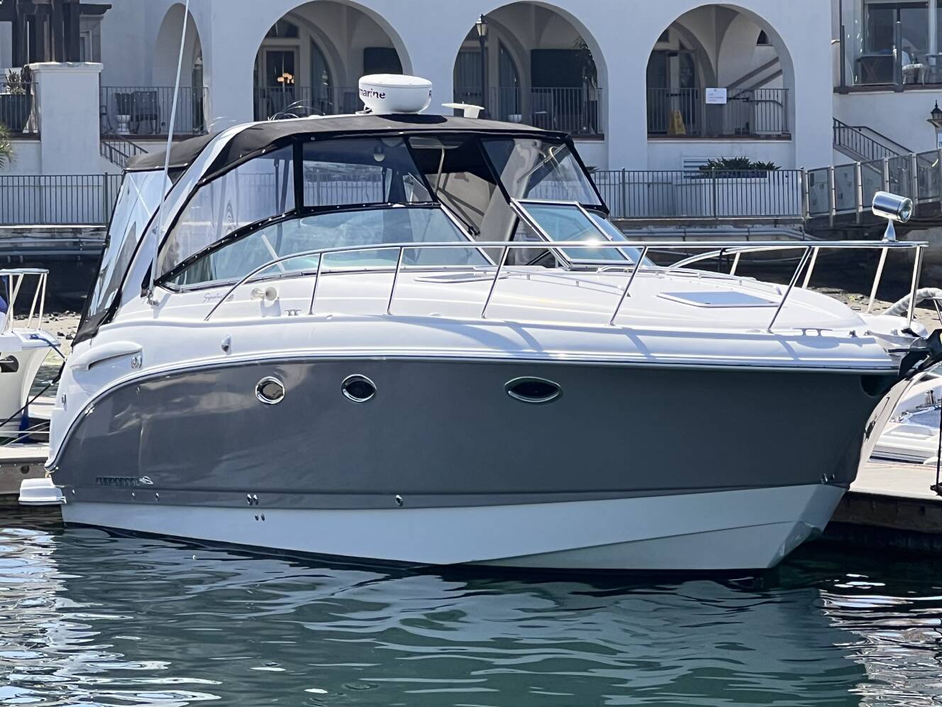 A photo of this 2007 Chaparral Signature 330