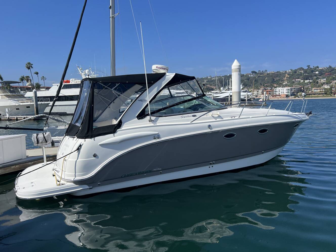 A photo of this 2007 Chaparral Signature 330