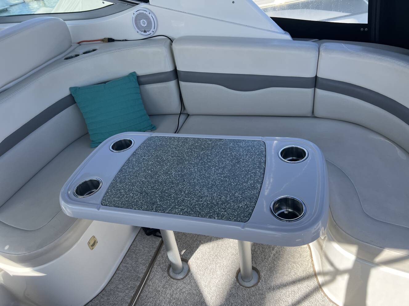 A photo of this 2007 Chaparral Signature 330