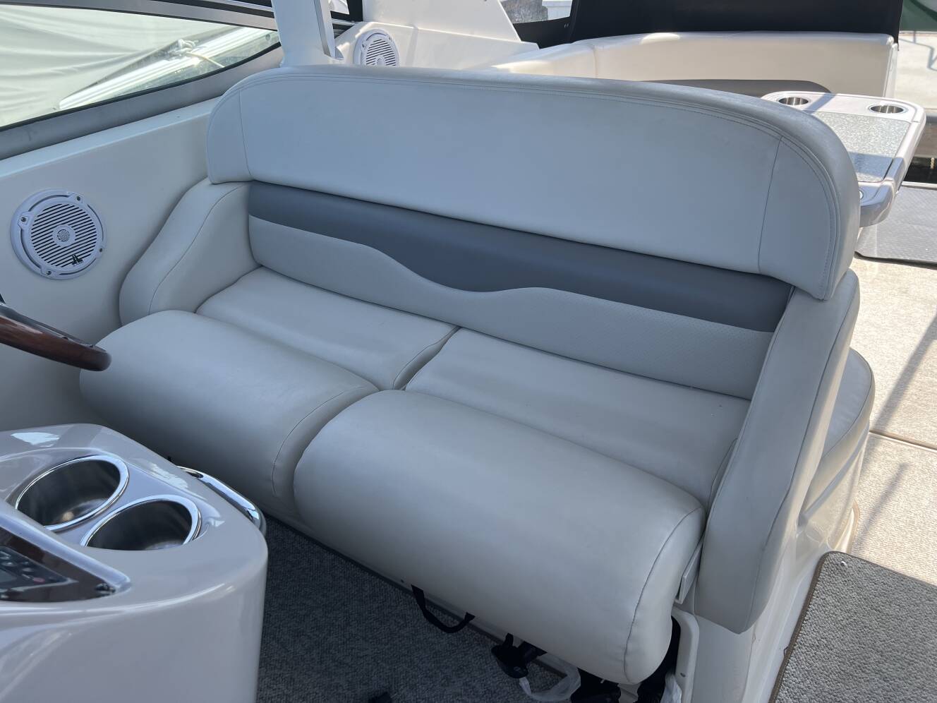 A photo of this 2007 Chaparral Signature 330