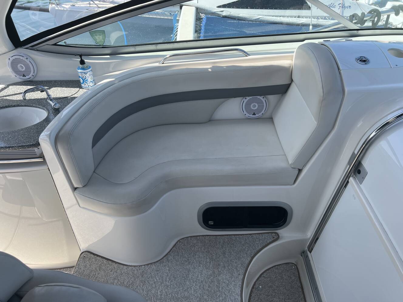 A photo of this 2007 Chaparral Signature 330