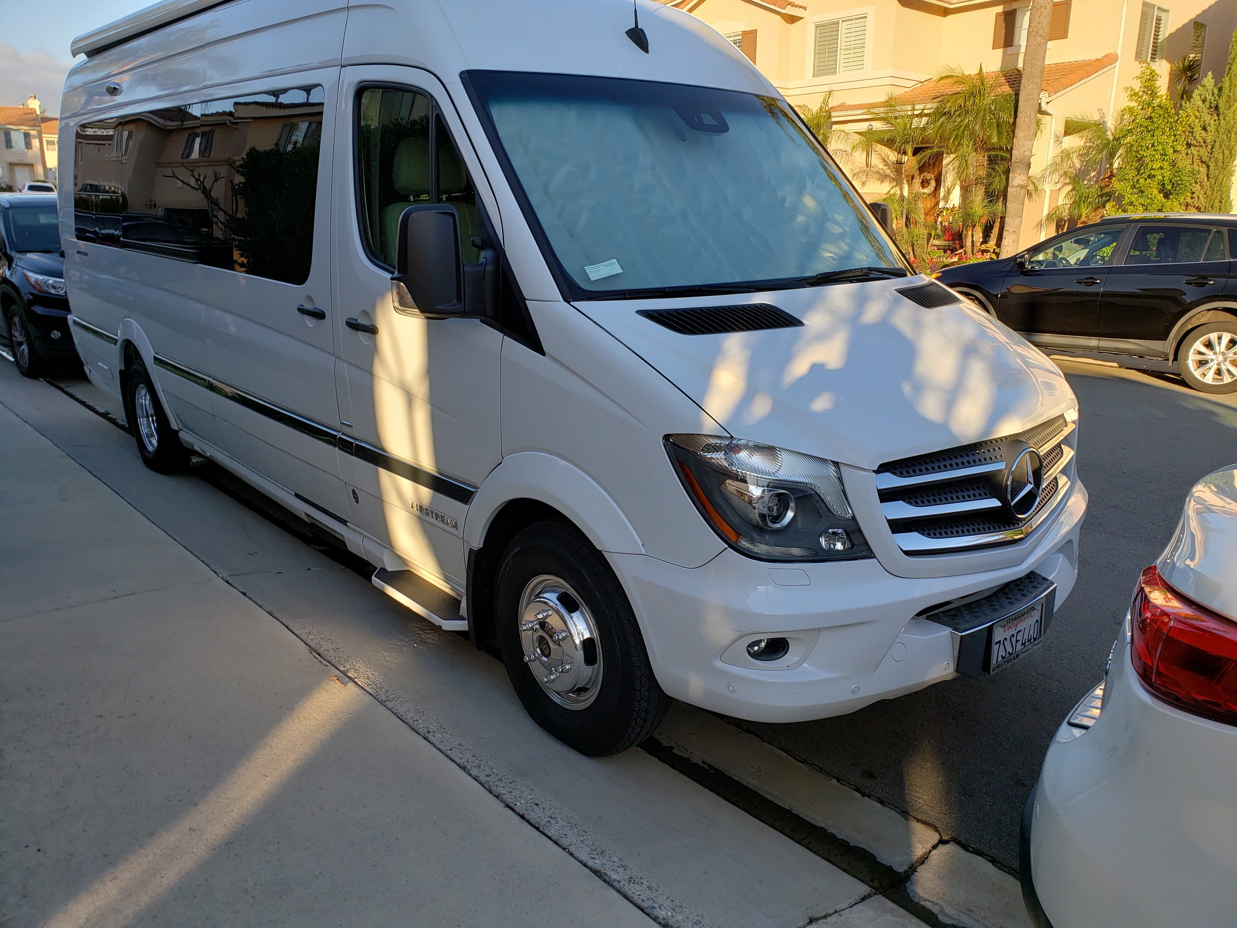 2017 Airstream SPRINTER SAND PEARL in irvine CA